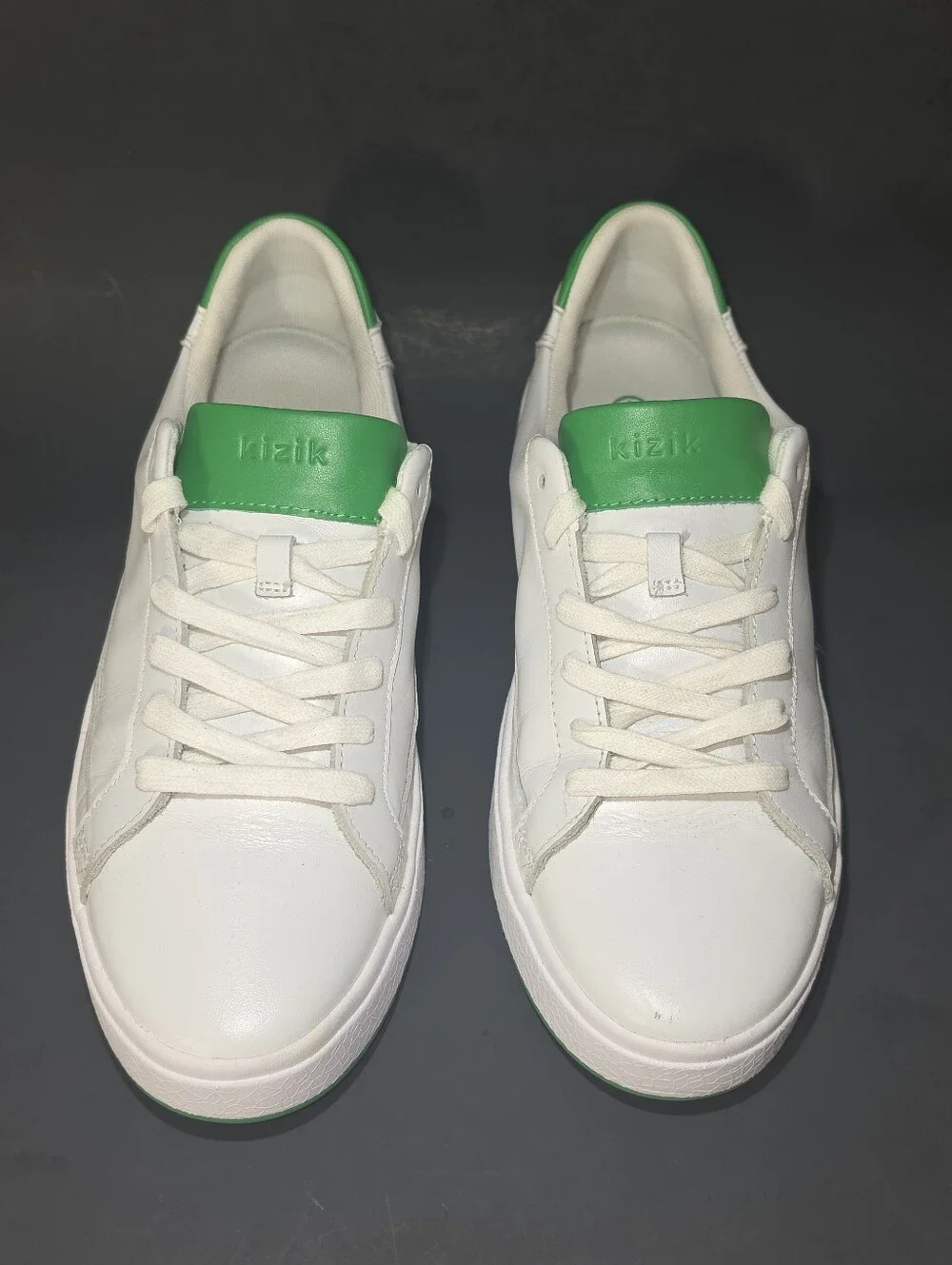 Kizik Men's White Leather Sneakers with Green Heel Tab